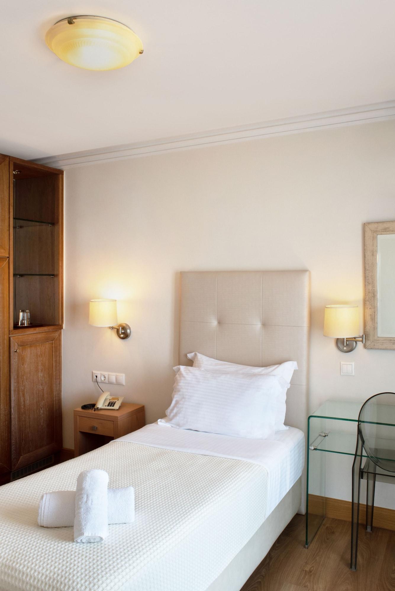 Karalis City Hotel 필로스 외부 사진