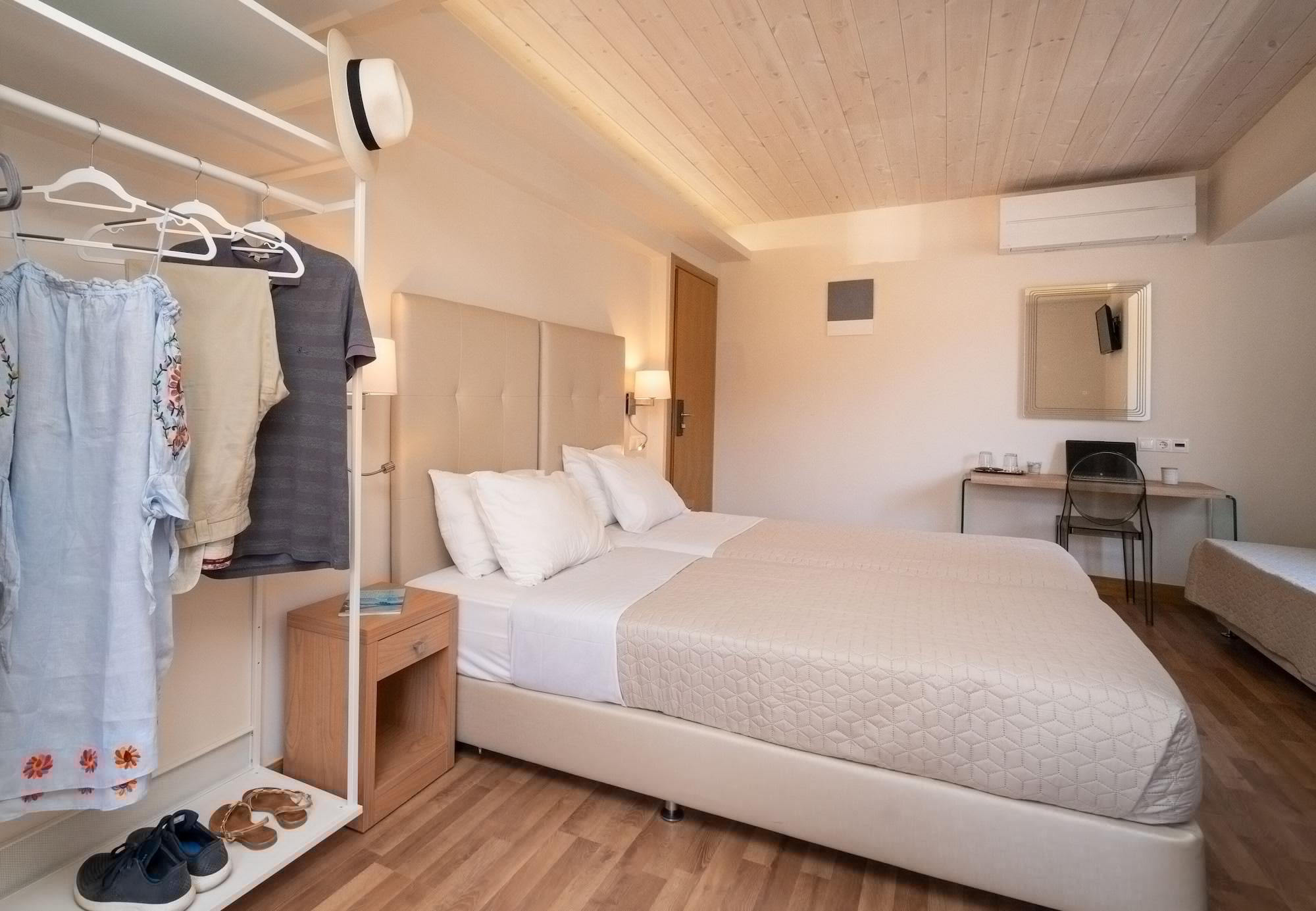 Karalis City Hotel 필로스 외부 사진