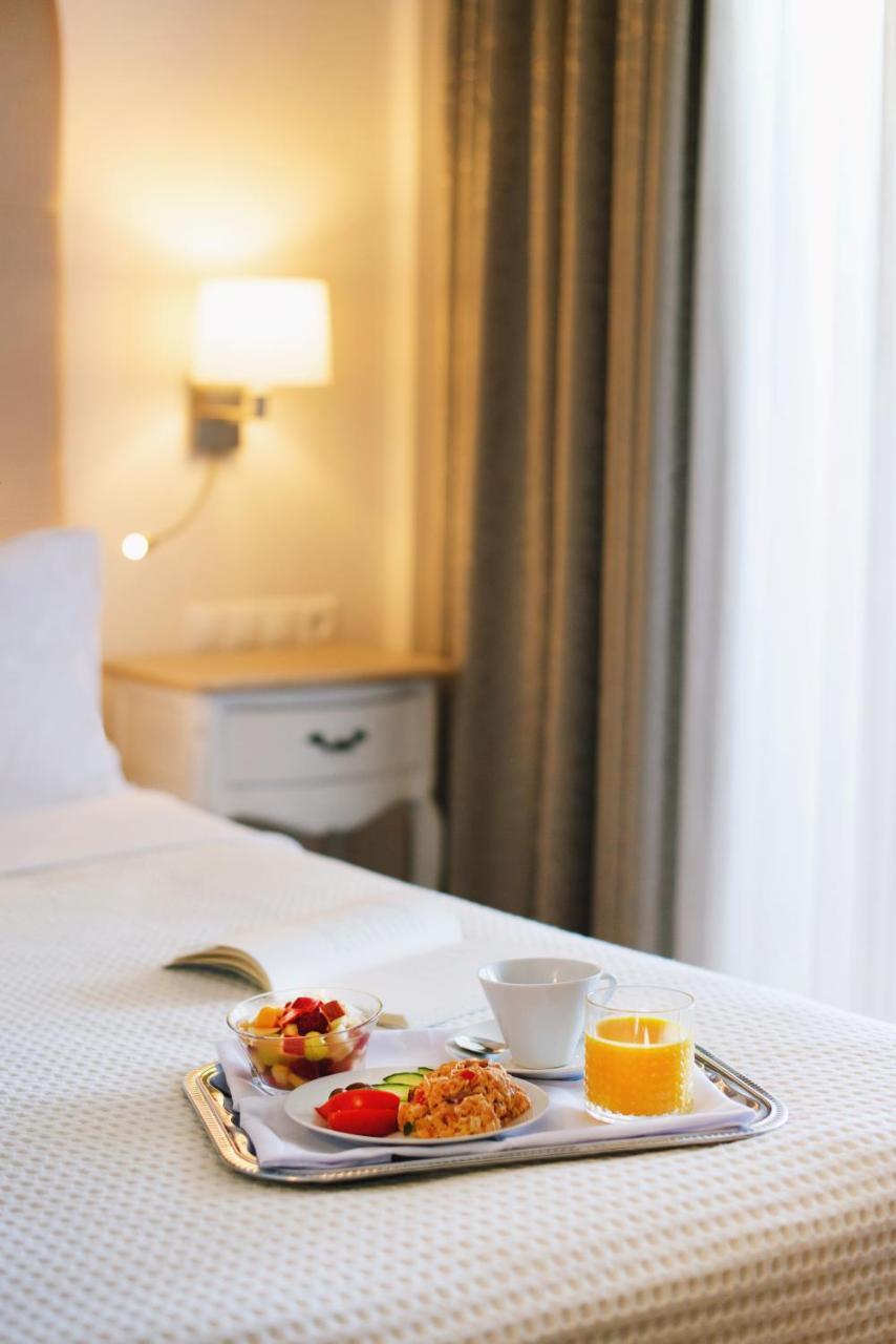 Karalis City Hotel 필로스 외부 사진